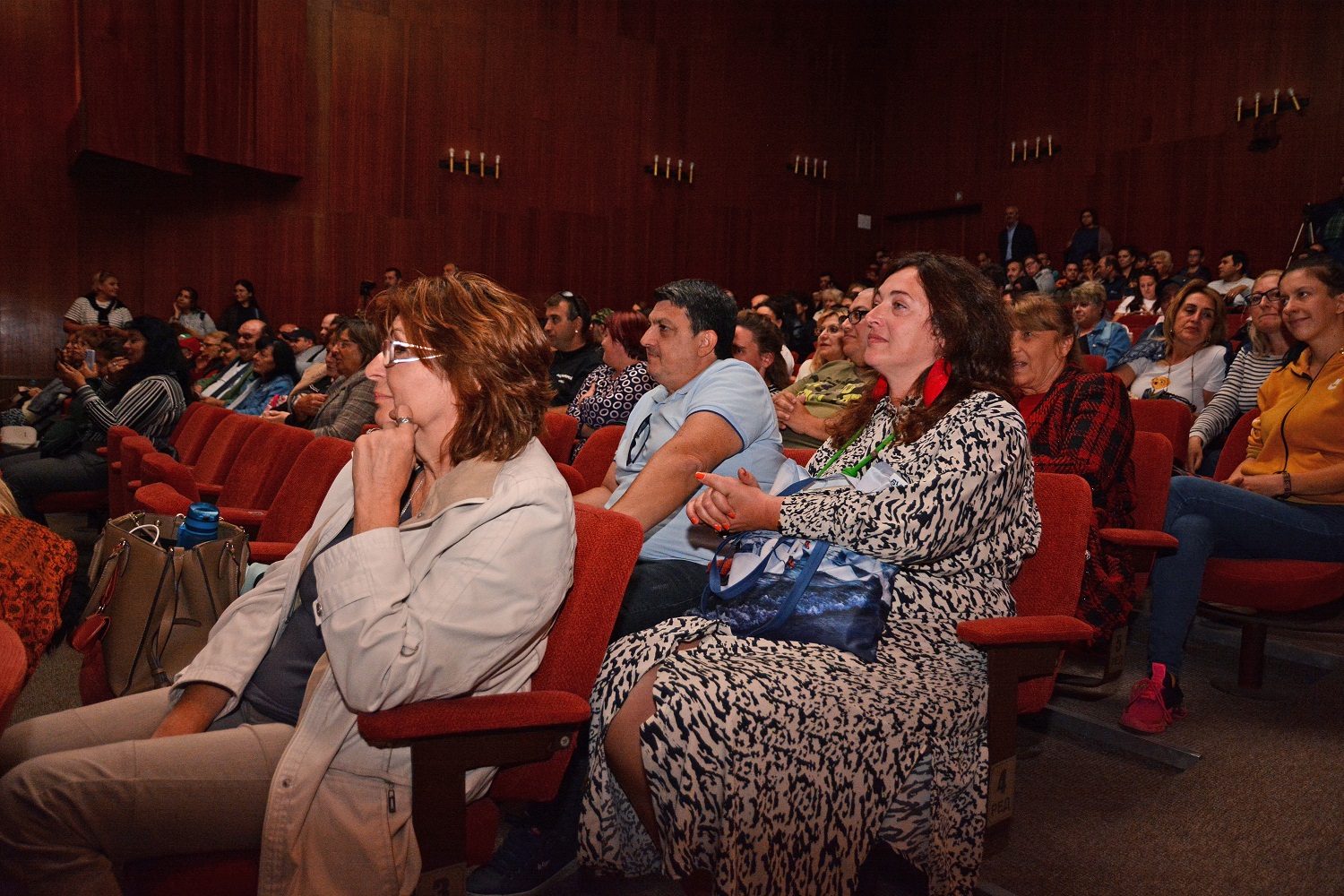 Изработиха продукти с кауза в помощ на младежи със специални потребности